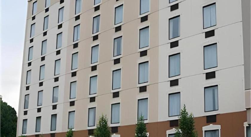 Garden Plaza Hotel แซดเดิลบรูค ภายนอก รูปภาพ